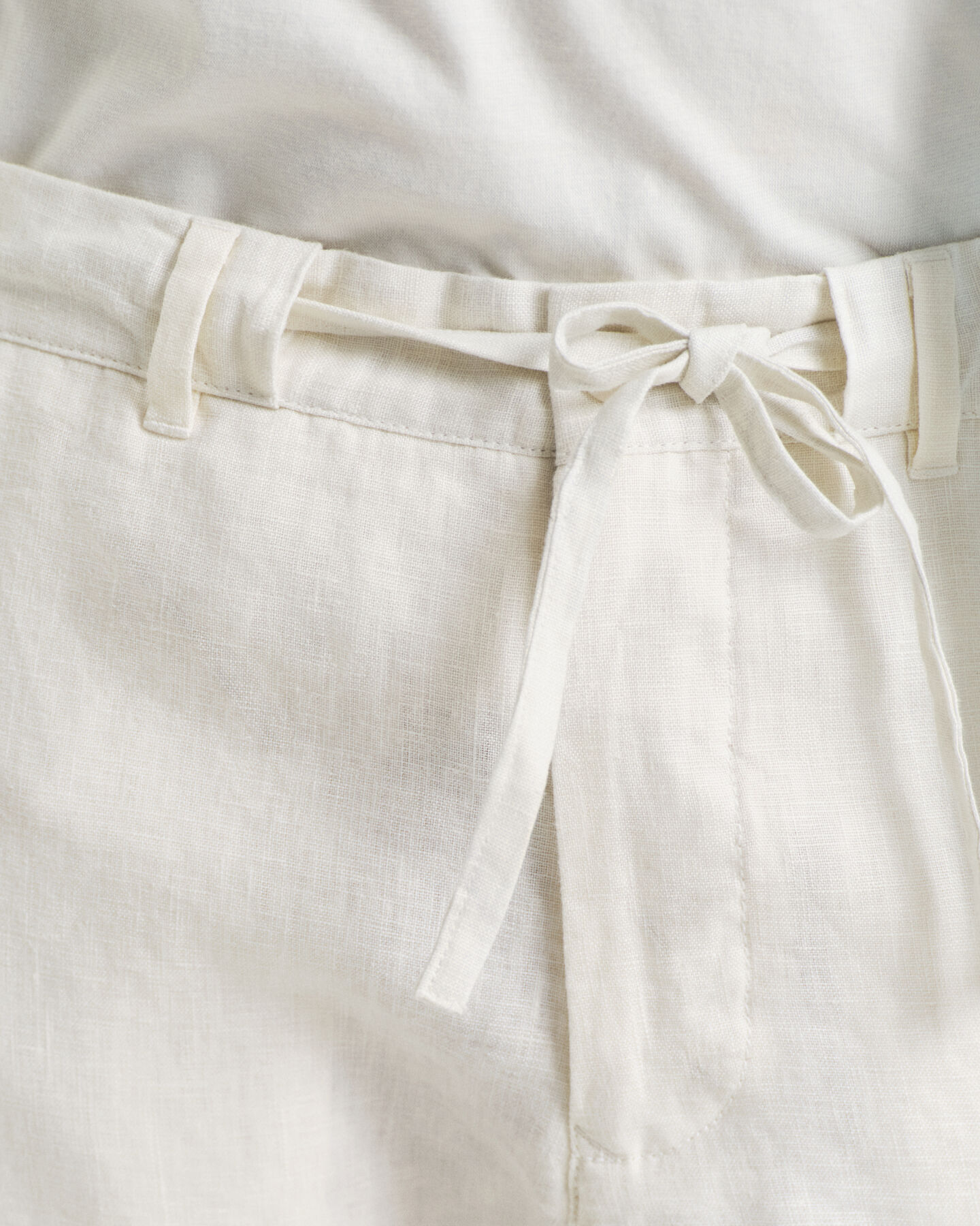 Relaxed fit ‑mitoitetut kiristysnyörilliset pellavahousut