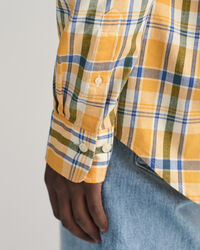 Regular&nbsp;fit ‑mitoitettu ruudullinen puuvilla-pellavapaita