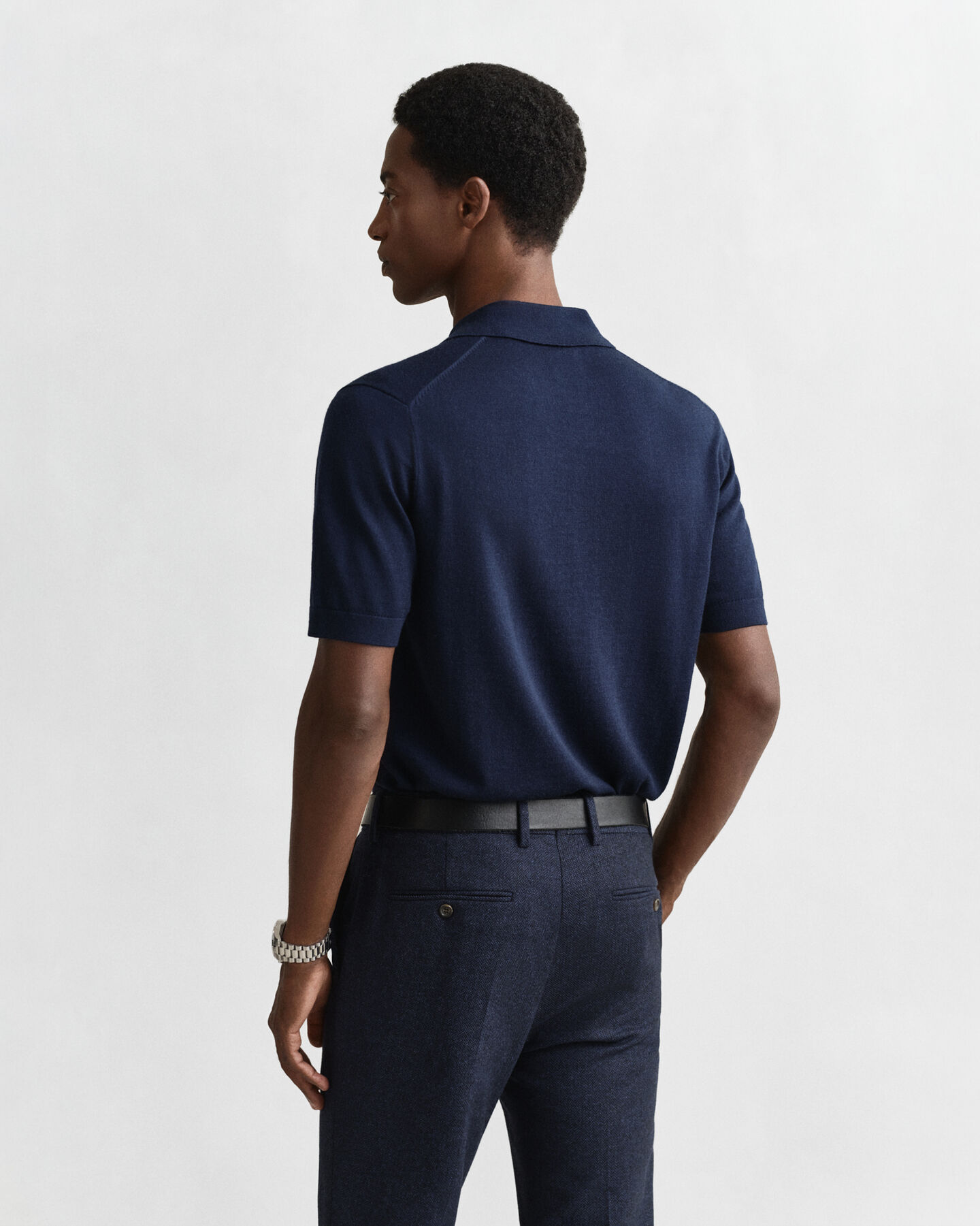 Ohut lyhythihainen merinovillapikeeneule