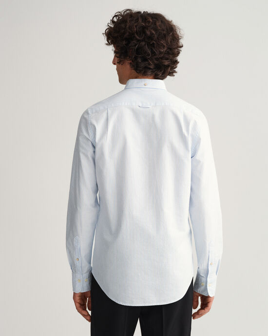 Slim fit ‑mitoitettu pystyraidallinen oxford-paita