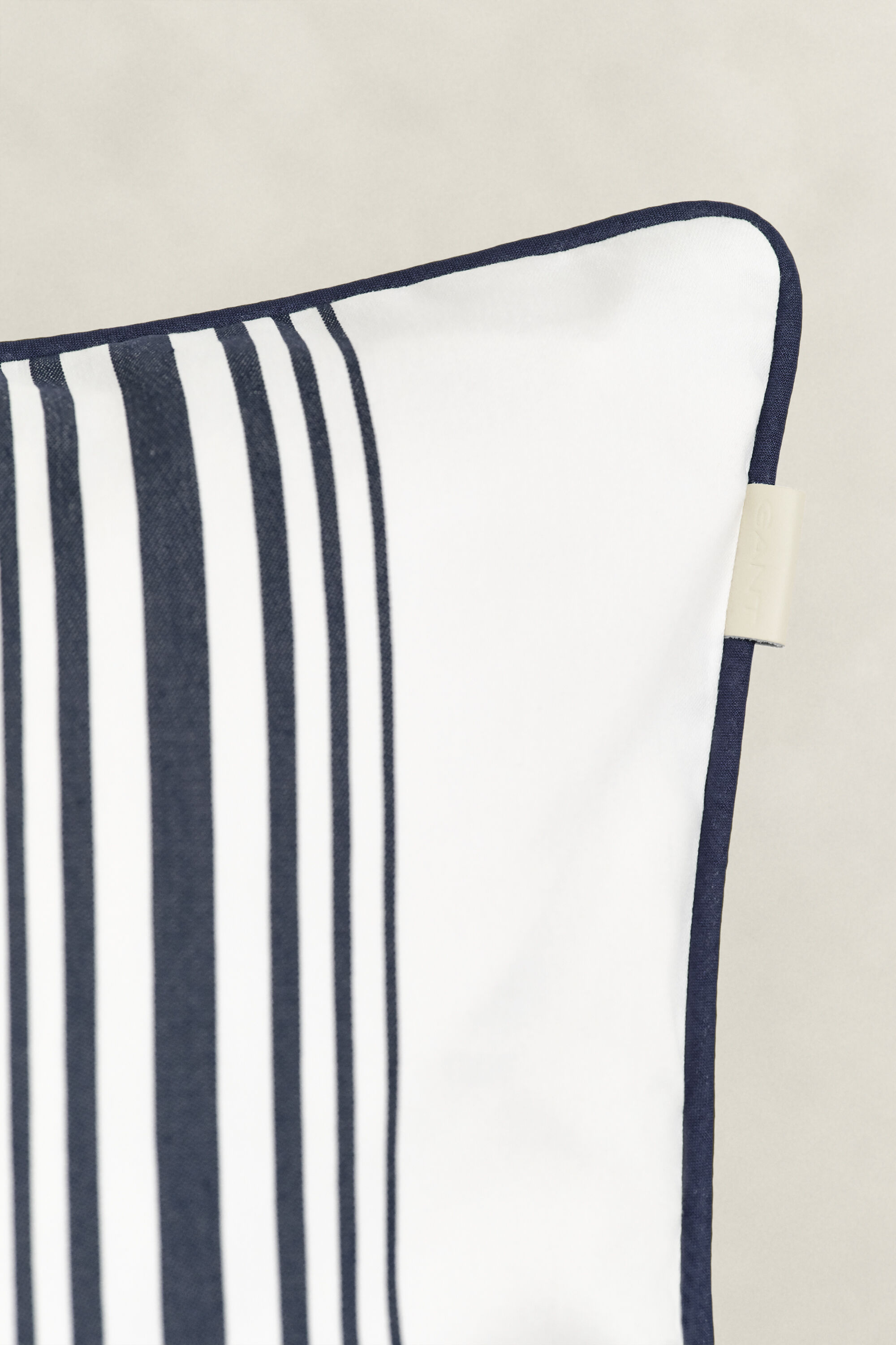 Yacht Striped ‑tyynynpäällinen