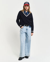 Kontrastivärinen v‑neulepusero erittäin hienoa lampaanvillaa