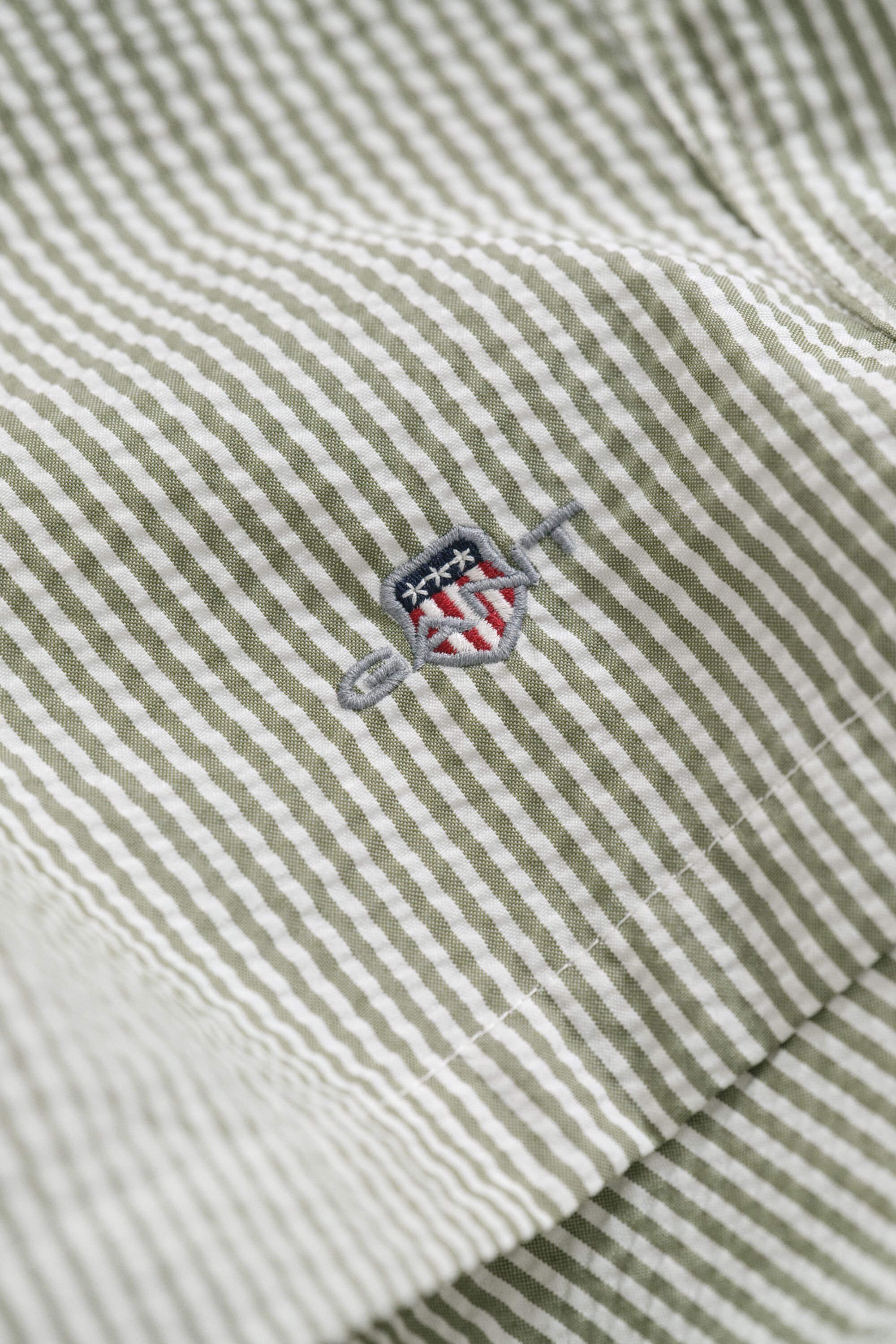 Raidalliset seersucker-uimashortsit