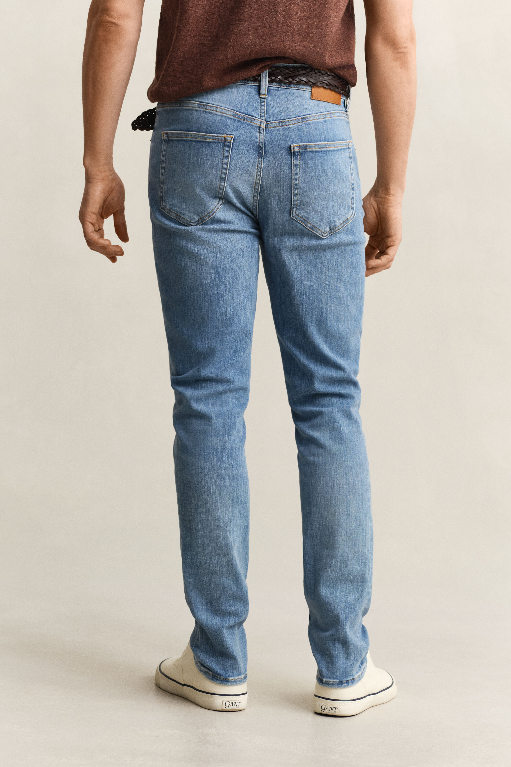 Extra slim fit ‑mitoitetut Active Recover -farkut