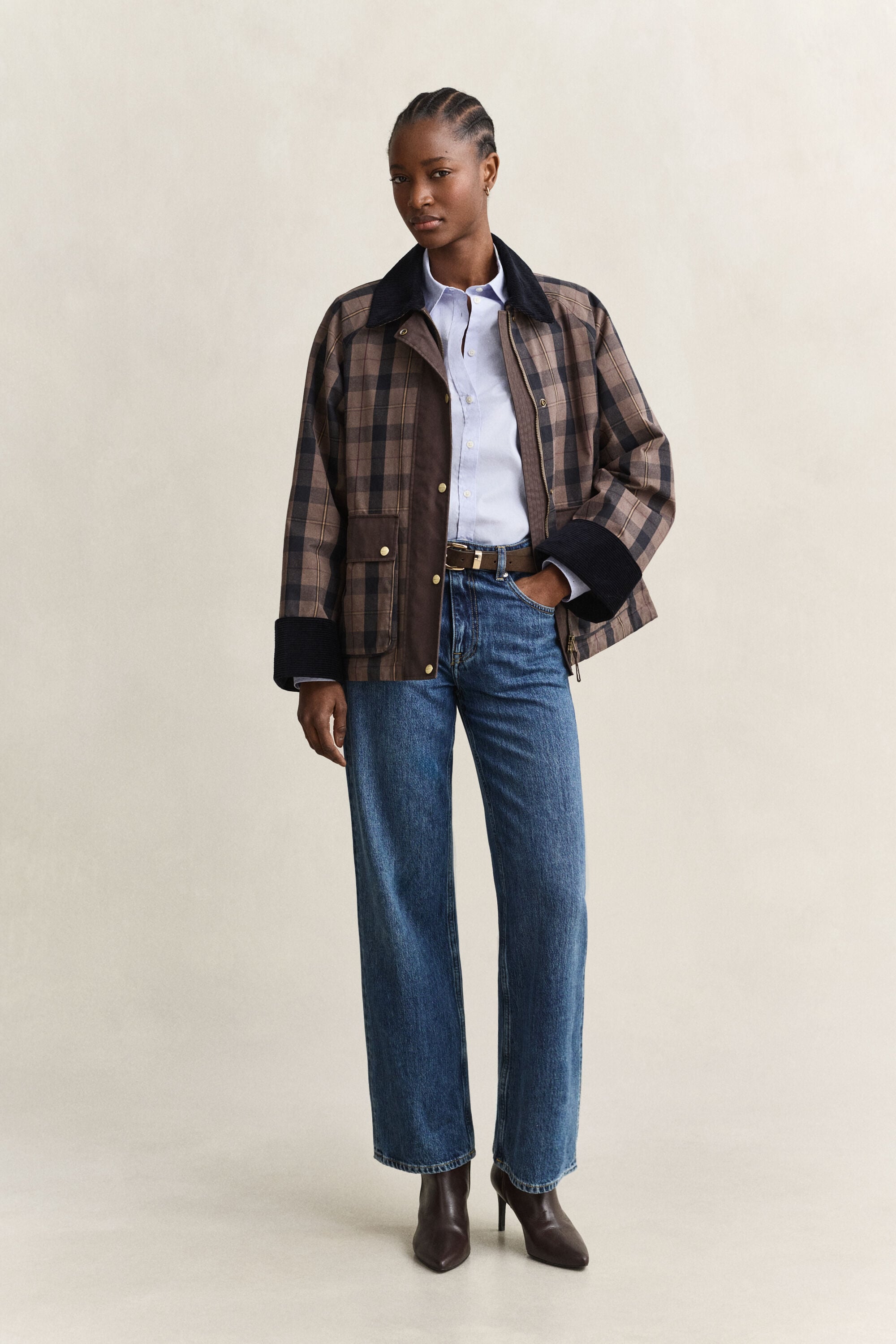 Slim fit ‑mitoitettu popliinipaita