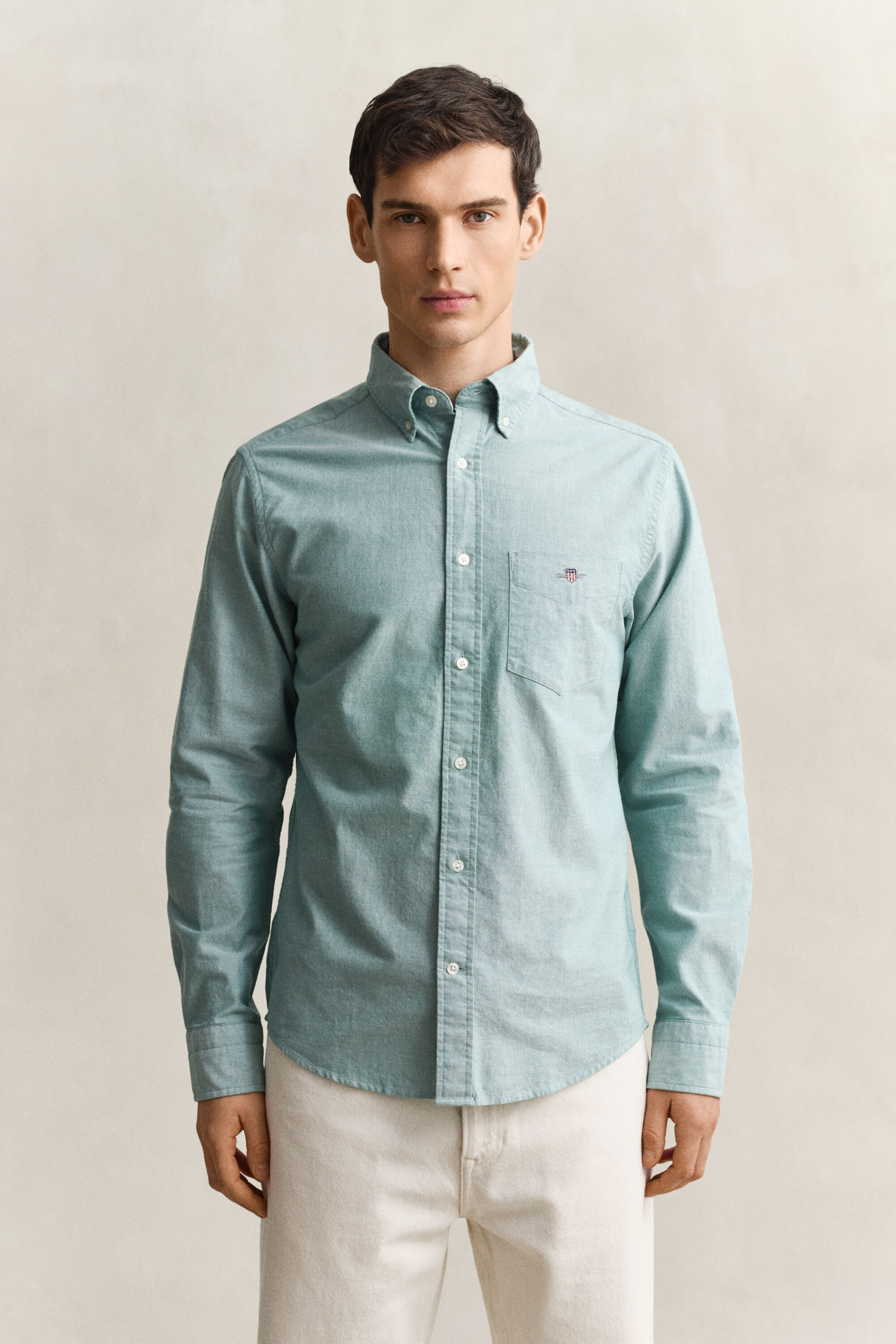 Regular fit ‑mitoitettu klassinen oxford-paita