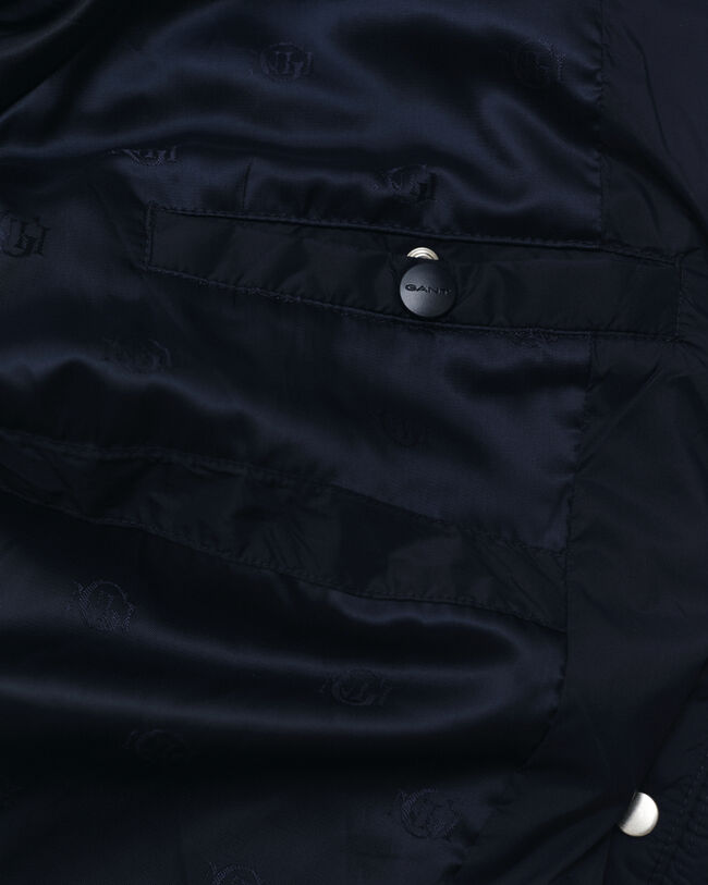 Kokopitkä untuvatakki