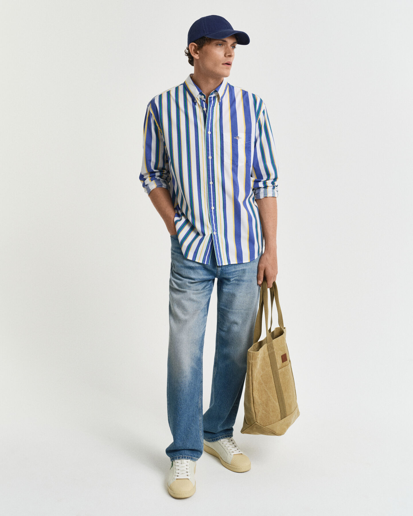 Relaxed fit ‑mitoitettu raitapaita