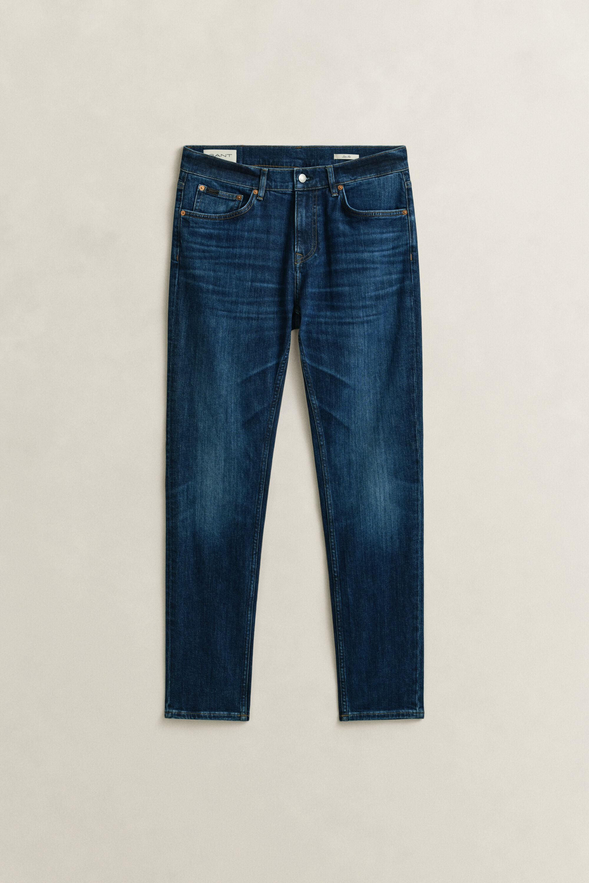 Slim fit ‑mitoitetut farkut