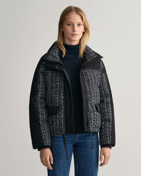 Tweedkankainen untuvatakki