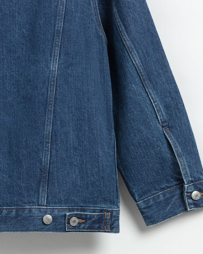 Ylisuuri farkkutakki