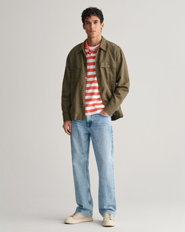 Leve&auml;raitainen pikeepaita