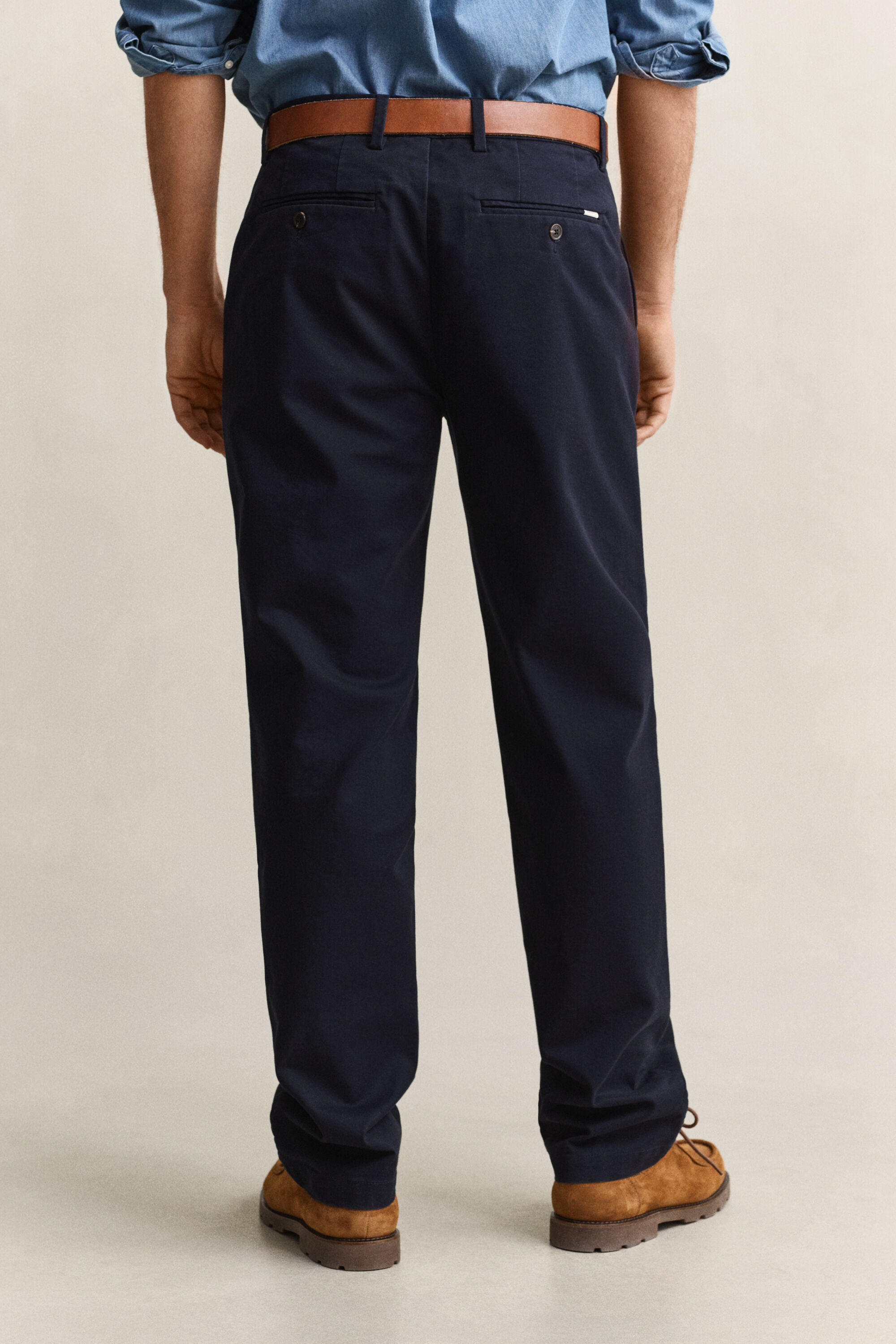 Regular fit ‑mitoitetut siistit chinot