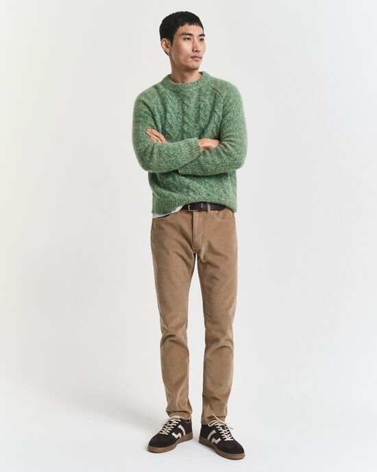 Slim fit ‑mitoitetut vakosamettifarkut