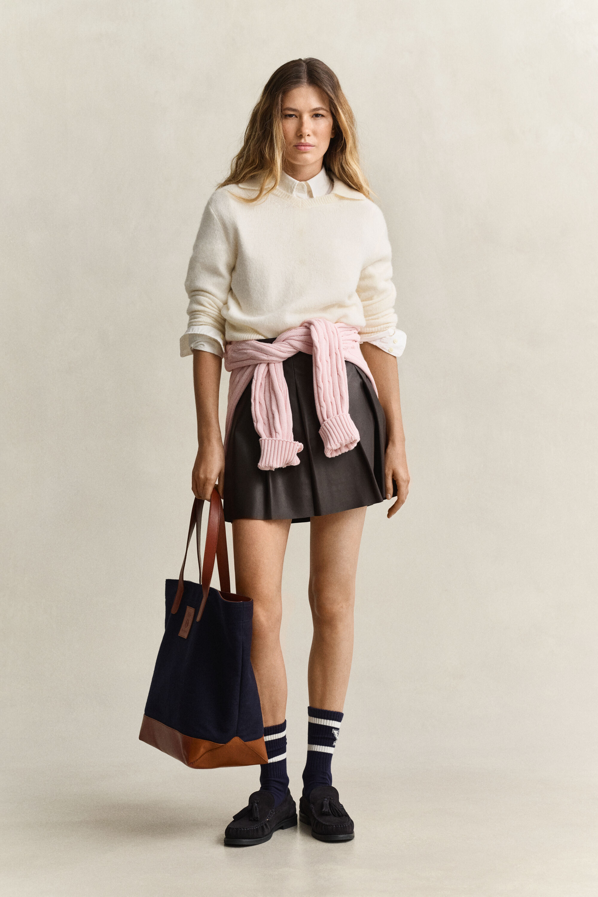Gant x Yale-v-neulepusero