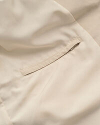 Tuulenpit&auml;v&auml; autotakki