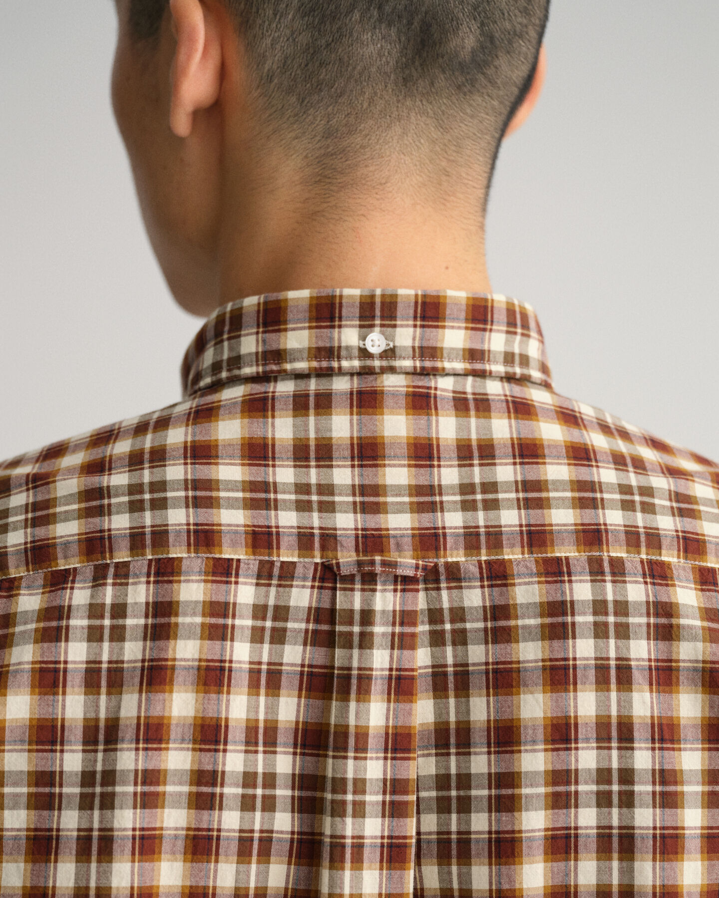 Regular&nbsp;fit ‑mitoitettu skottiruudullinen paita broadcloth-kankaasta
