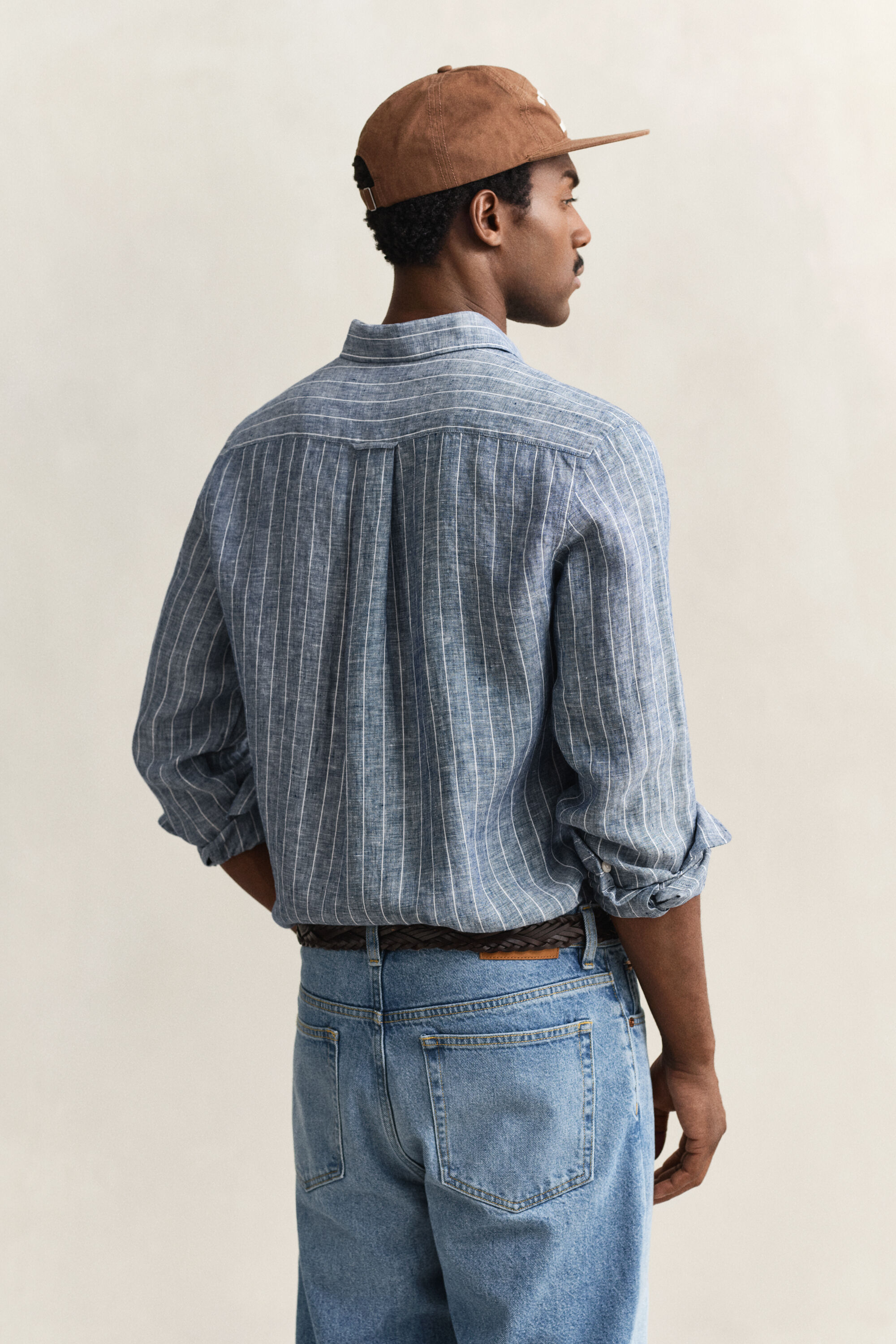 Raidallinen pellavapaita