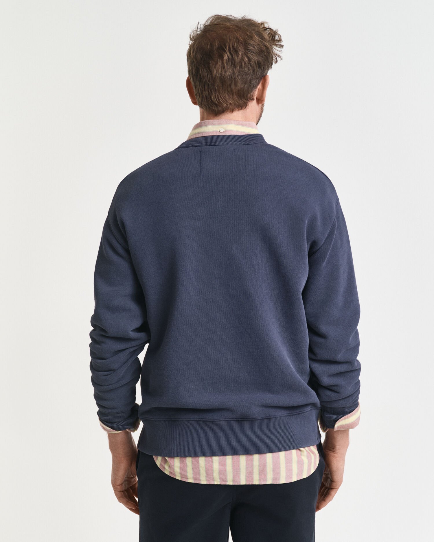 Collegiate Graphic -collegepaita, pyöreä pääntie