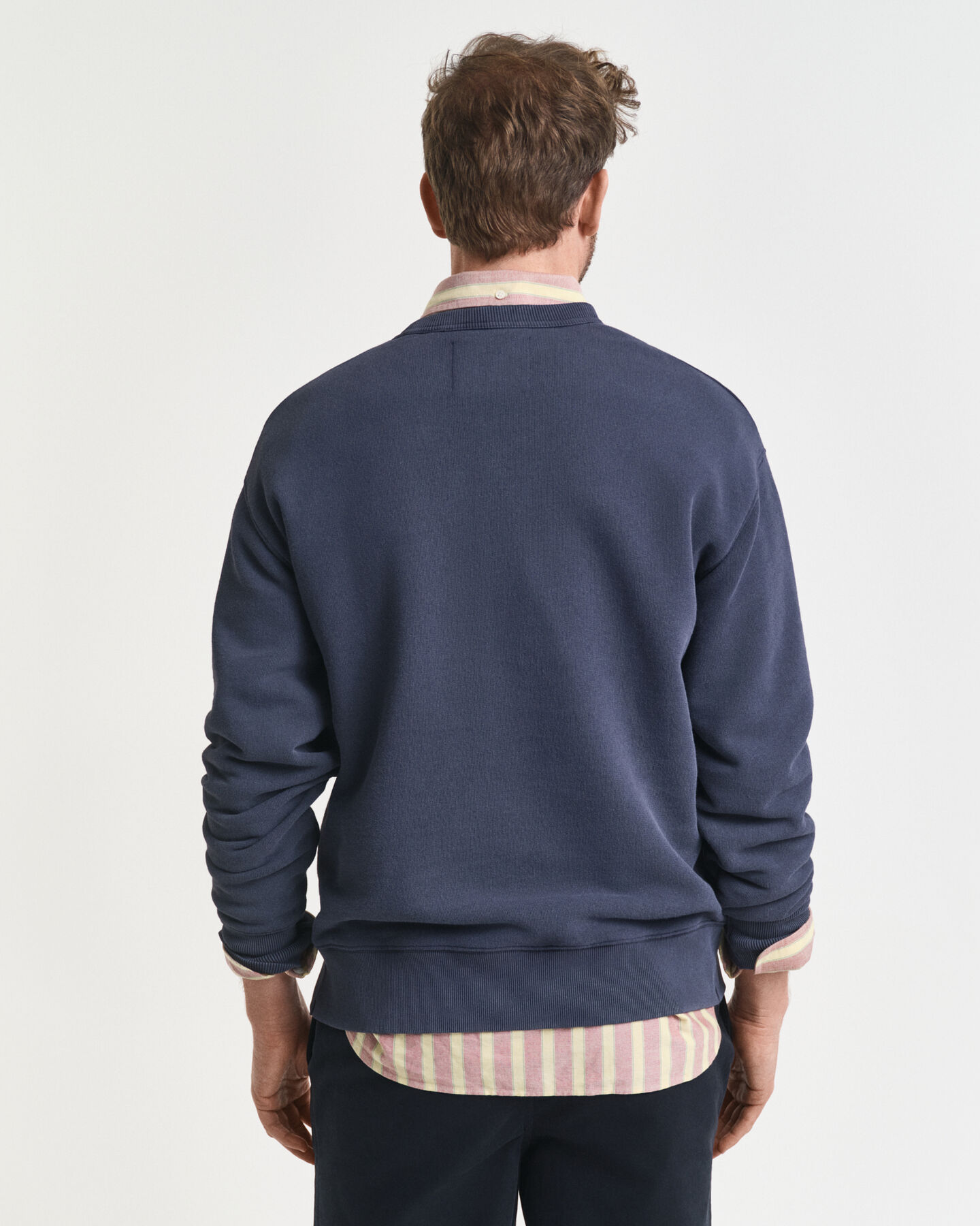 Collegiate Graphic -collegepaita, pyöreä pääntie