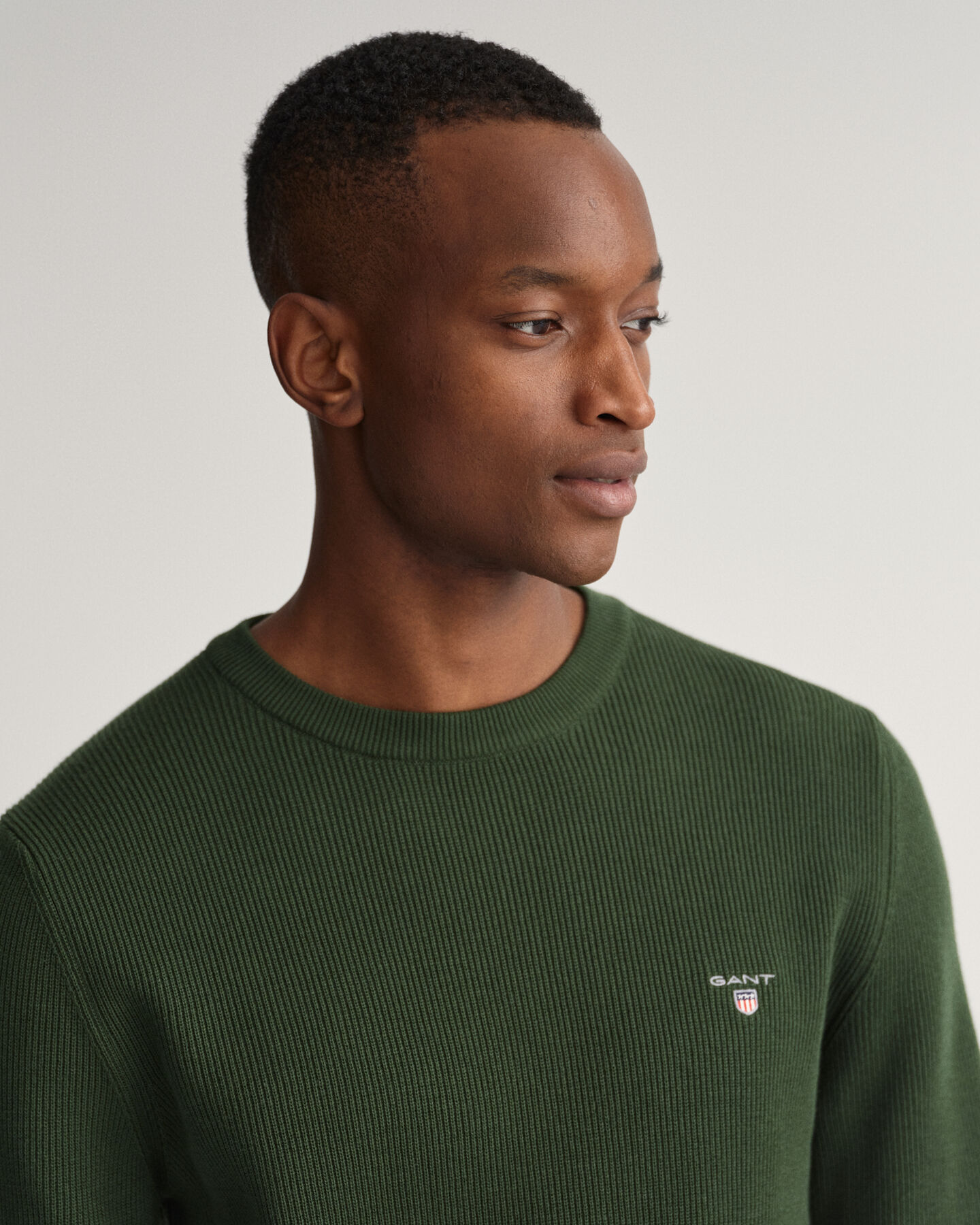 Texture-joustinneulepusero, py&ouml;re&auml; p&auml;&auml;ntie