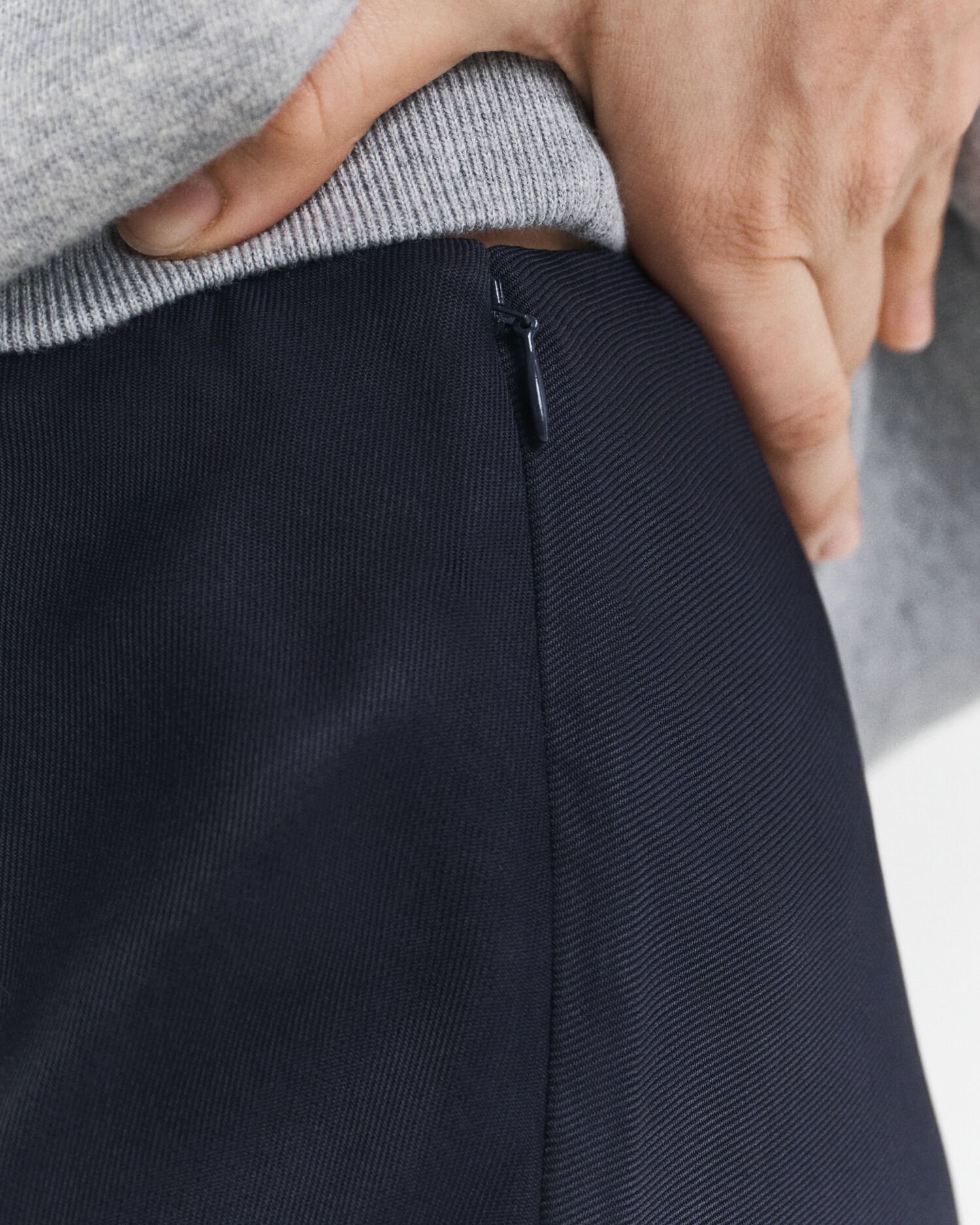 Midimittainen Fluid-hame