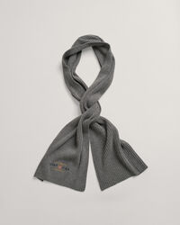 Huivi ja pipo lahjapakkauksessa