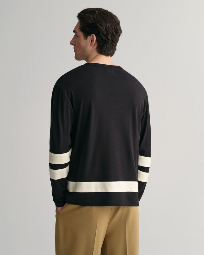 Pitk&auml;hihainen Script Graphic ‑t‑paita