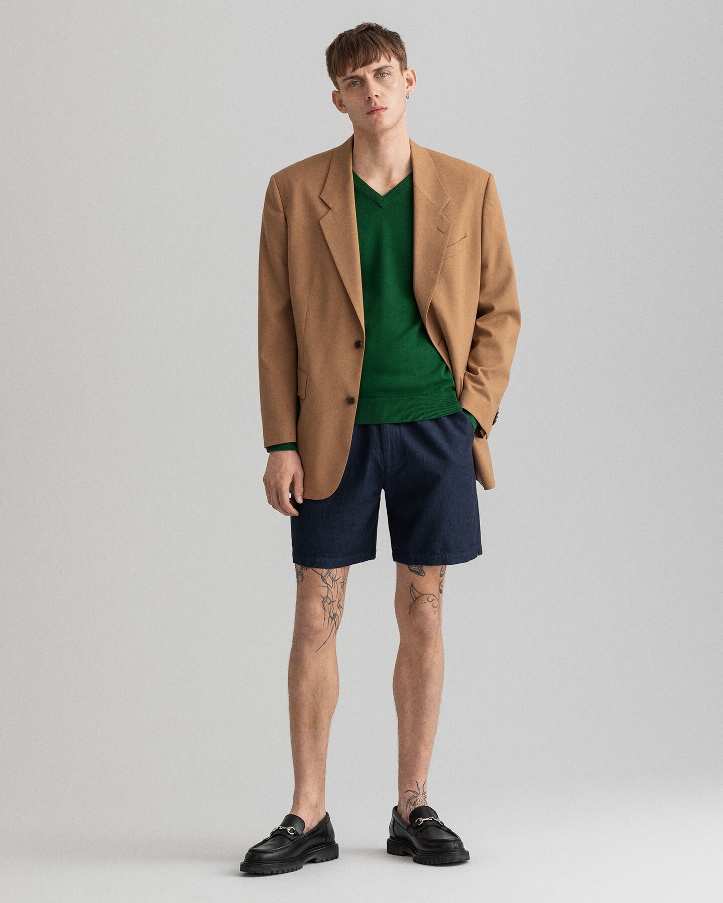 Kiristysnauhalliset shortsit