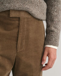 Vakosamettiset puvunhousut