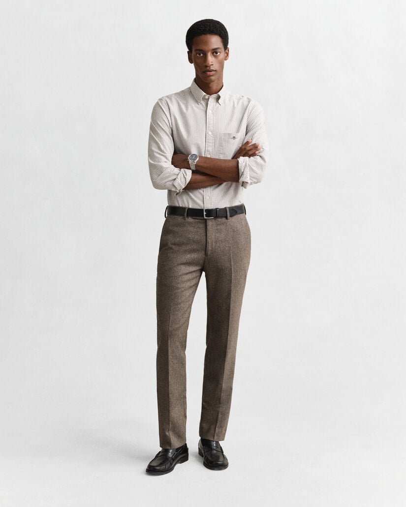 Regular fit ‑mitoitettu pystyraidallinen klassinen oxford-paita