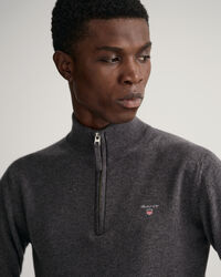 Neulepusero puolivetoketjulla, eritt&auml;in hienoa lampaanvillaa