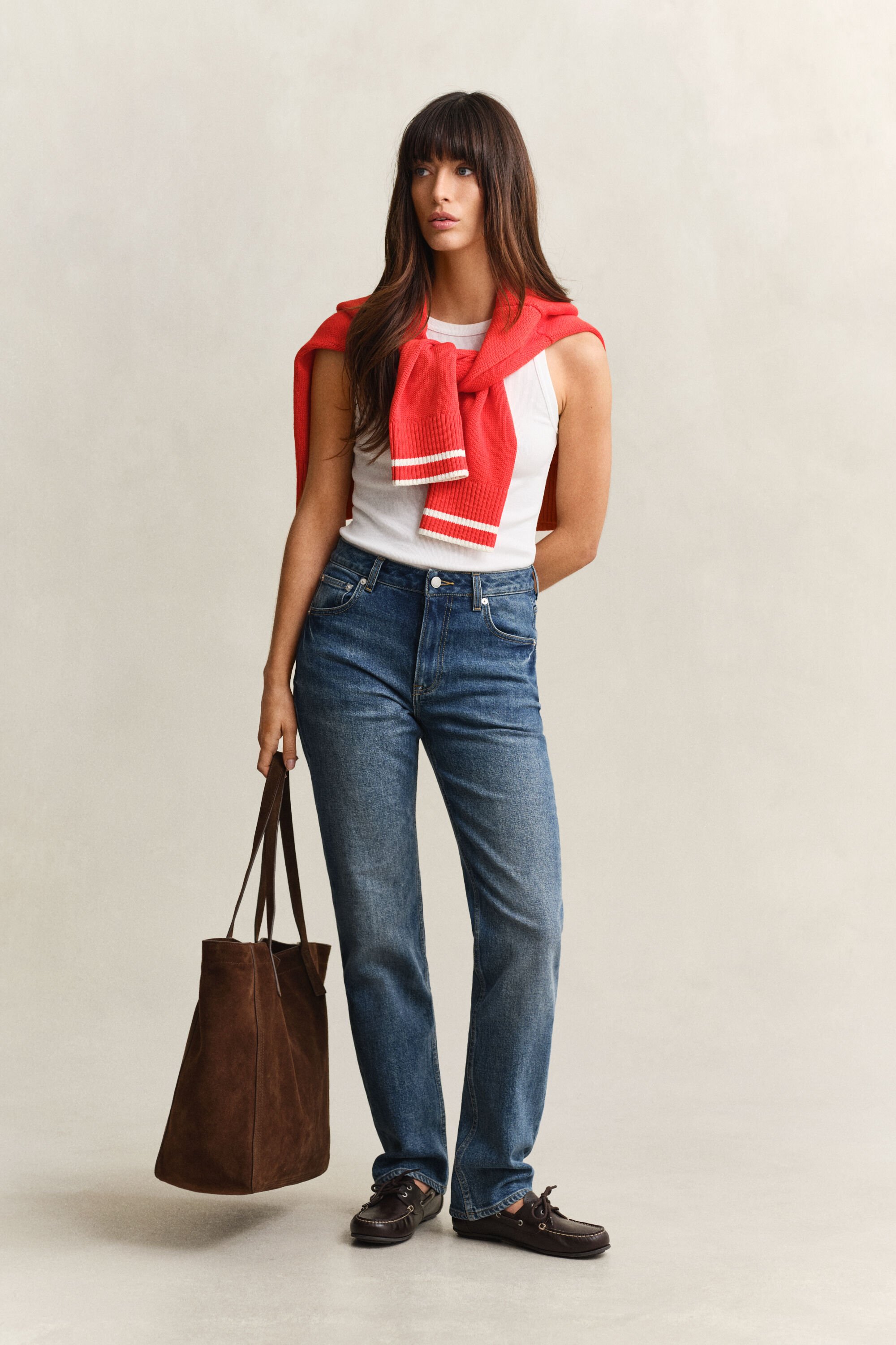 Suoralahkeiset stretch-farkut