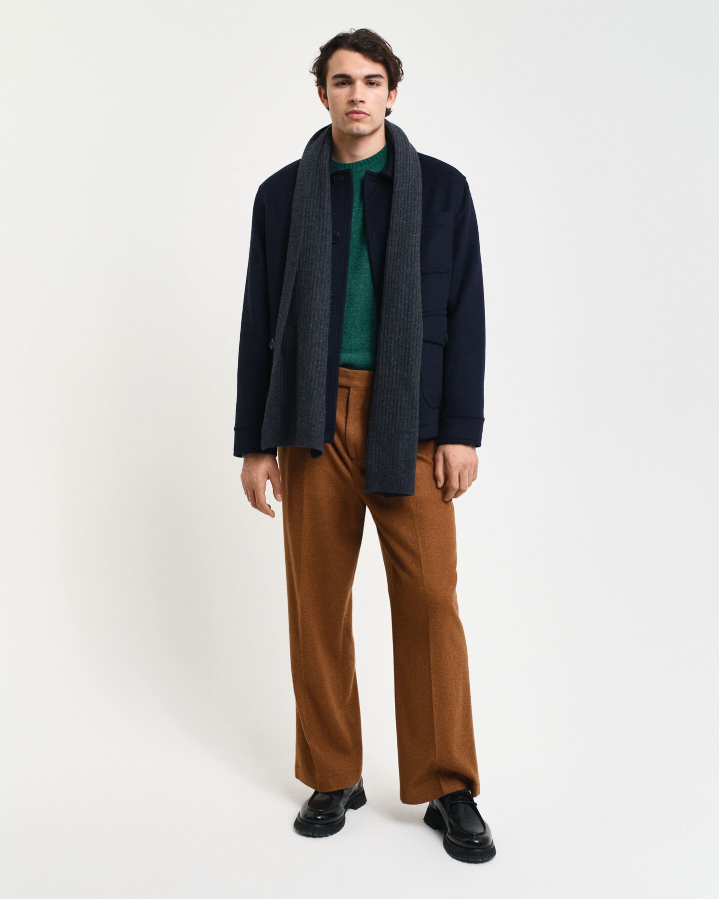 Villasekoiteneule, py&ouml;re&auml; p&auml;&auml;ntie