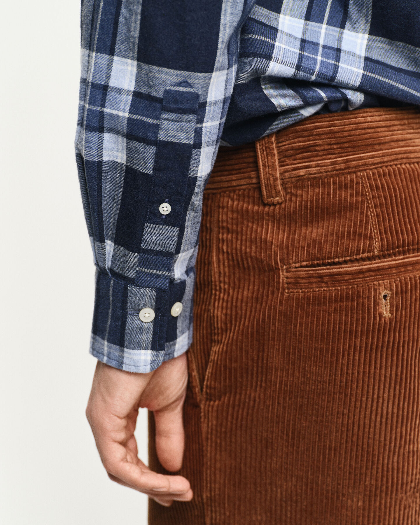 Regular fit ‑mitoitettu meleerattu skottiruudullinen paita