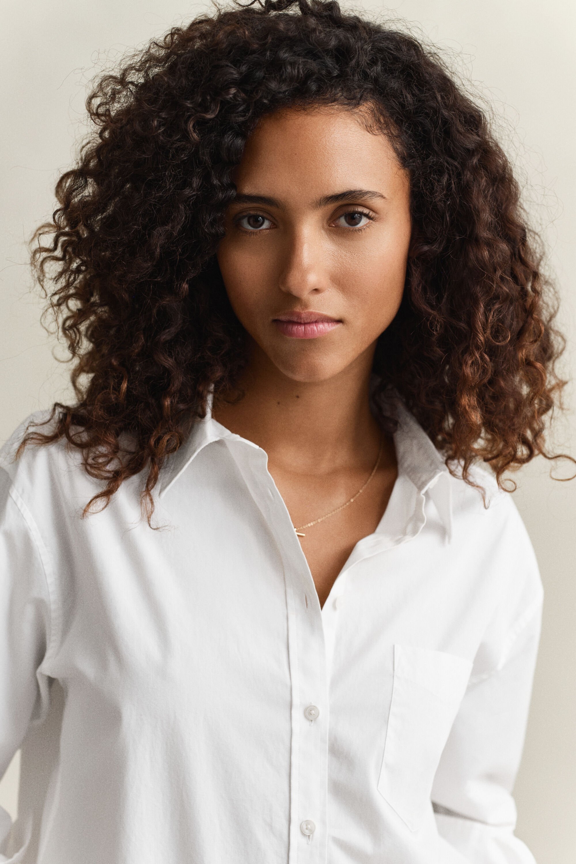 Relaxed fit ‑mitoitettu Classic-popliinipaita