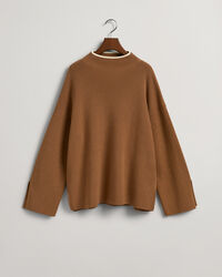 Joustinneulepusero kilpikonnakauluksella