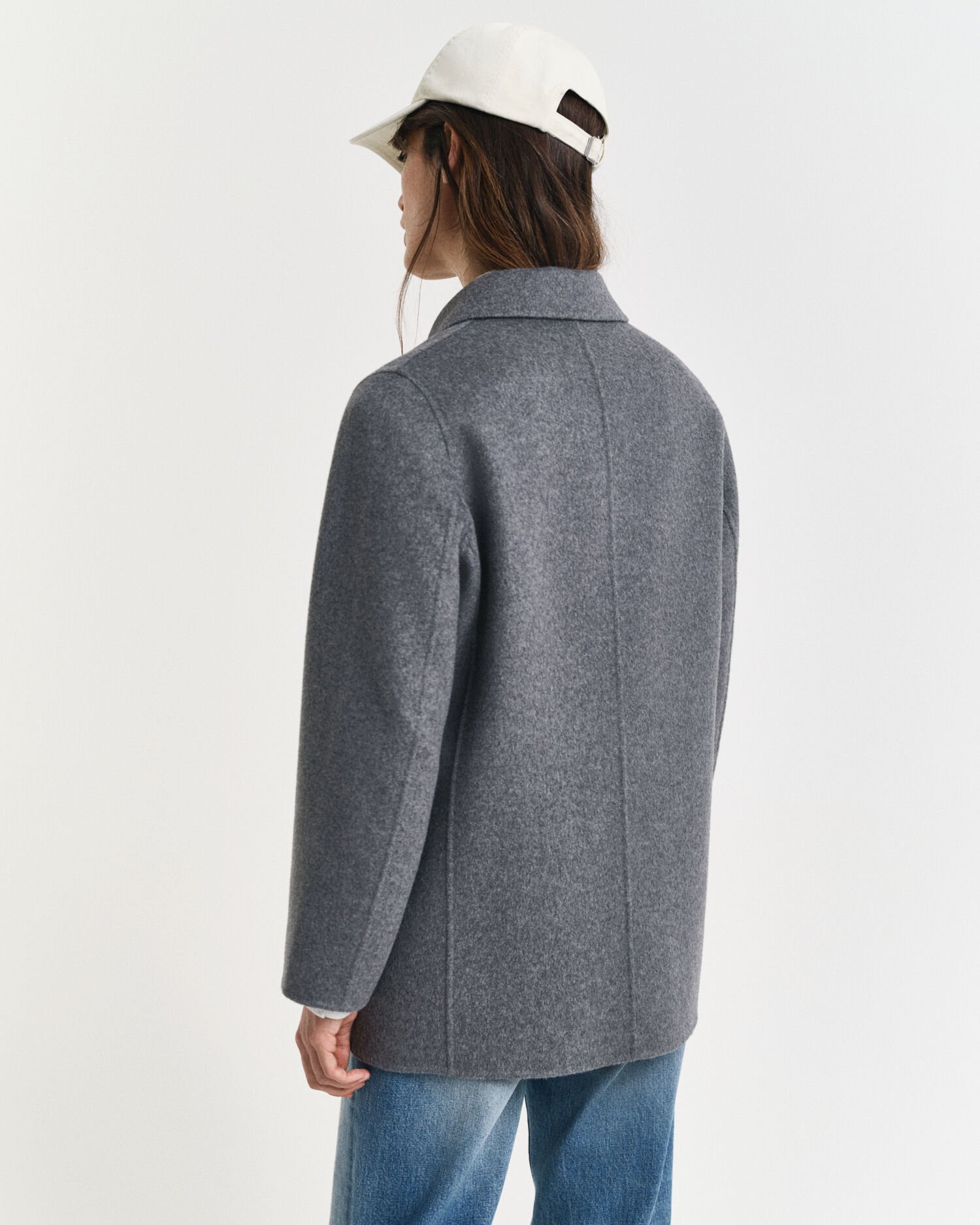 Käsin tikattu kansitakki