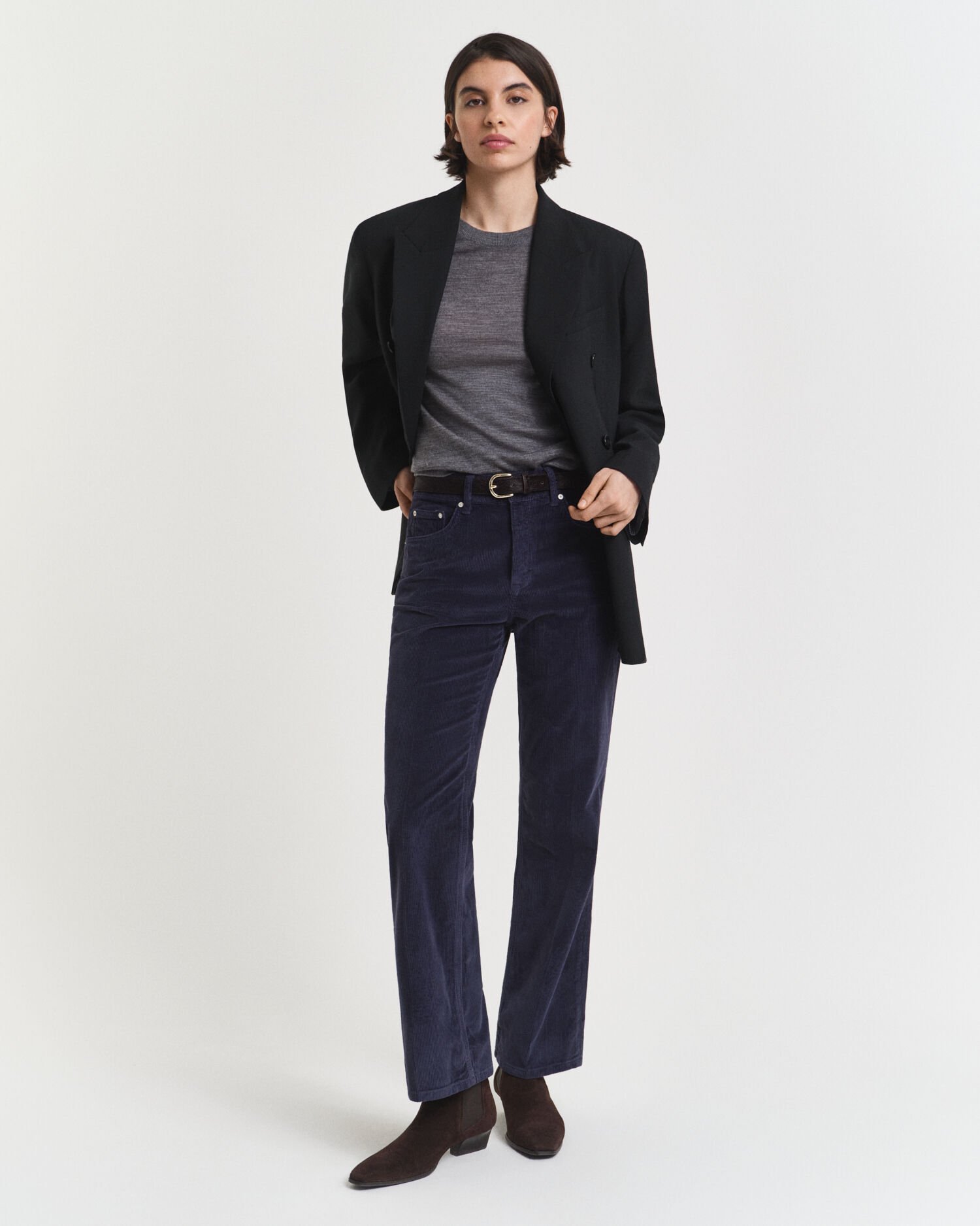 Ohut merinovillaneule, pyöreä pääntie