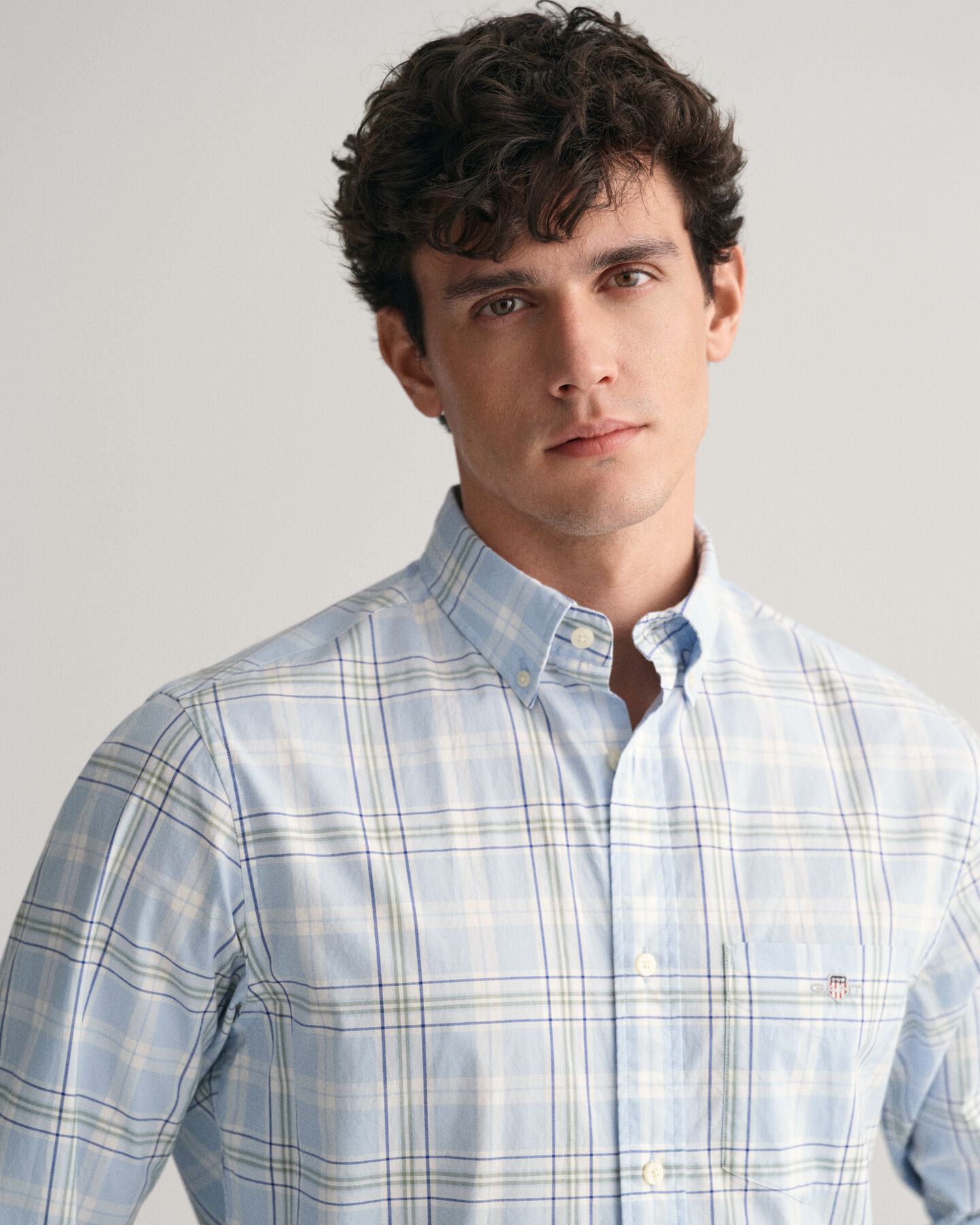 Regular fit ‑mitoitettu ruudullinen popliinipaita