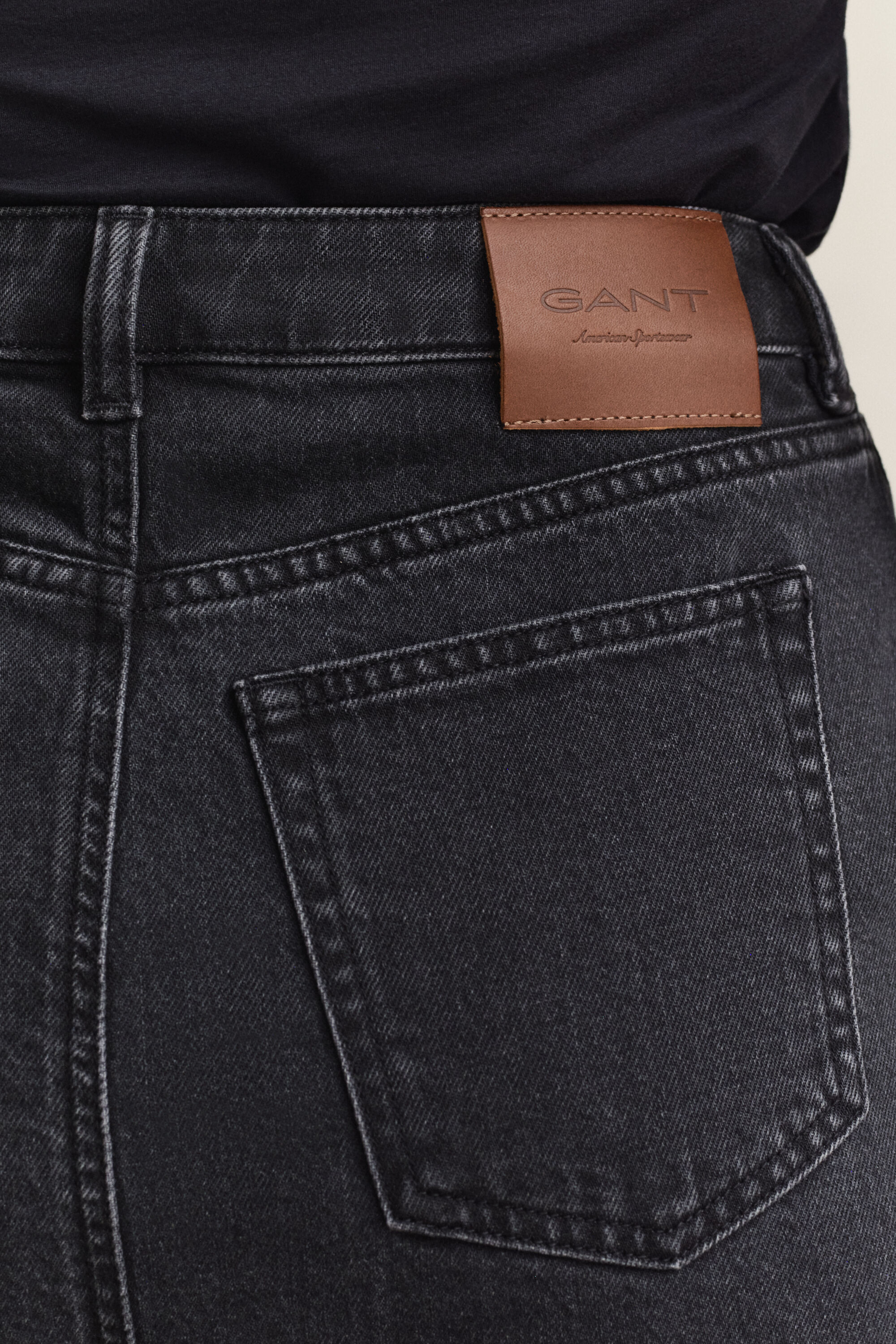 Kynämallinen farkkuhame