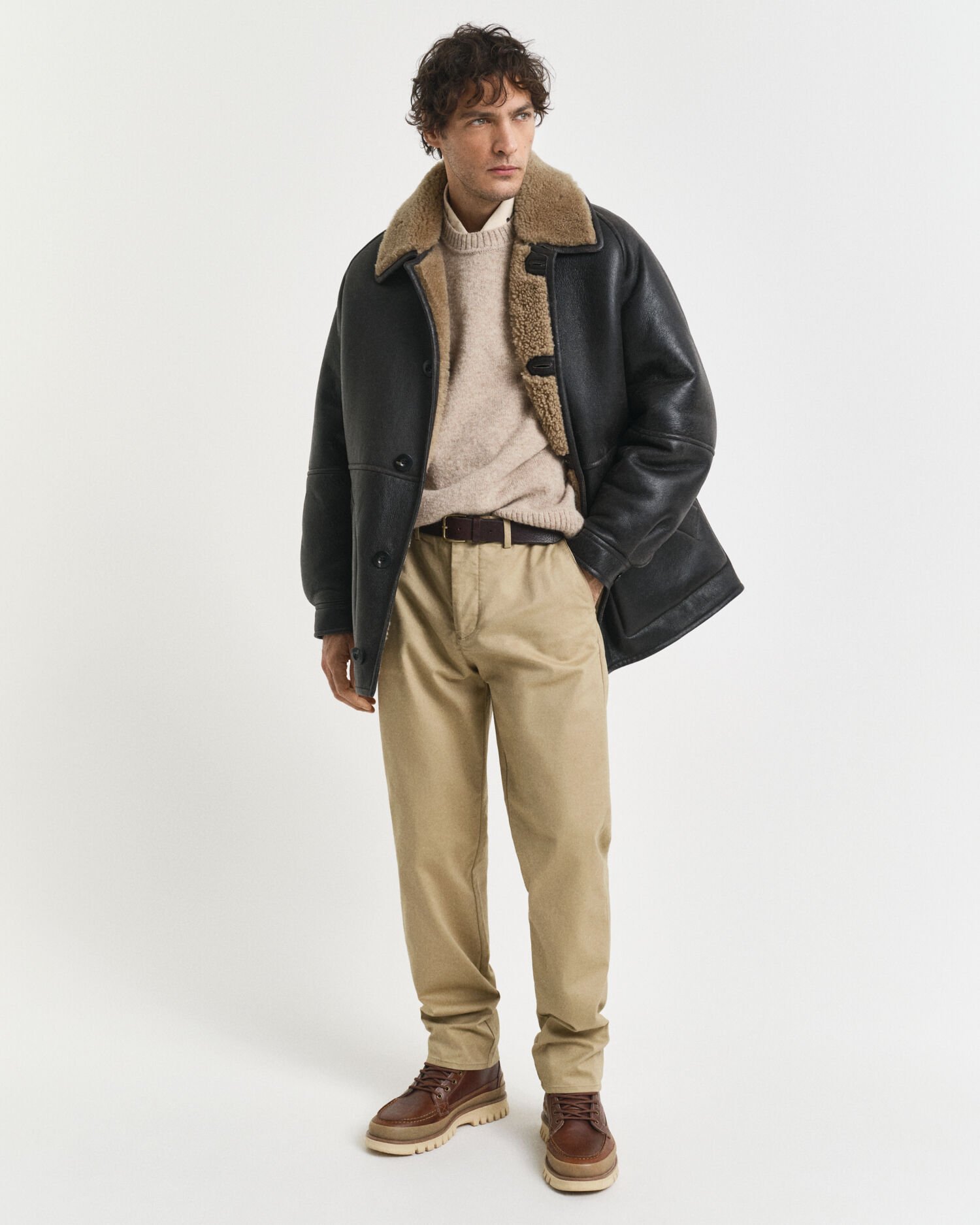 Regular fit ‑mitoitetut chinot