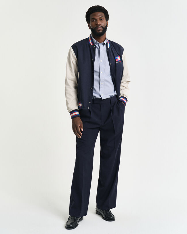 Regular fit -mitoitettu nyppypuuvillainen raitapaita