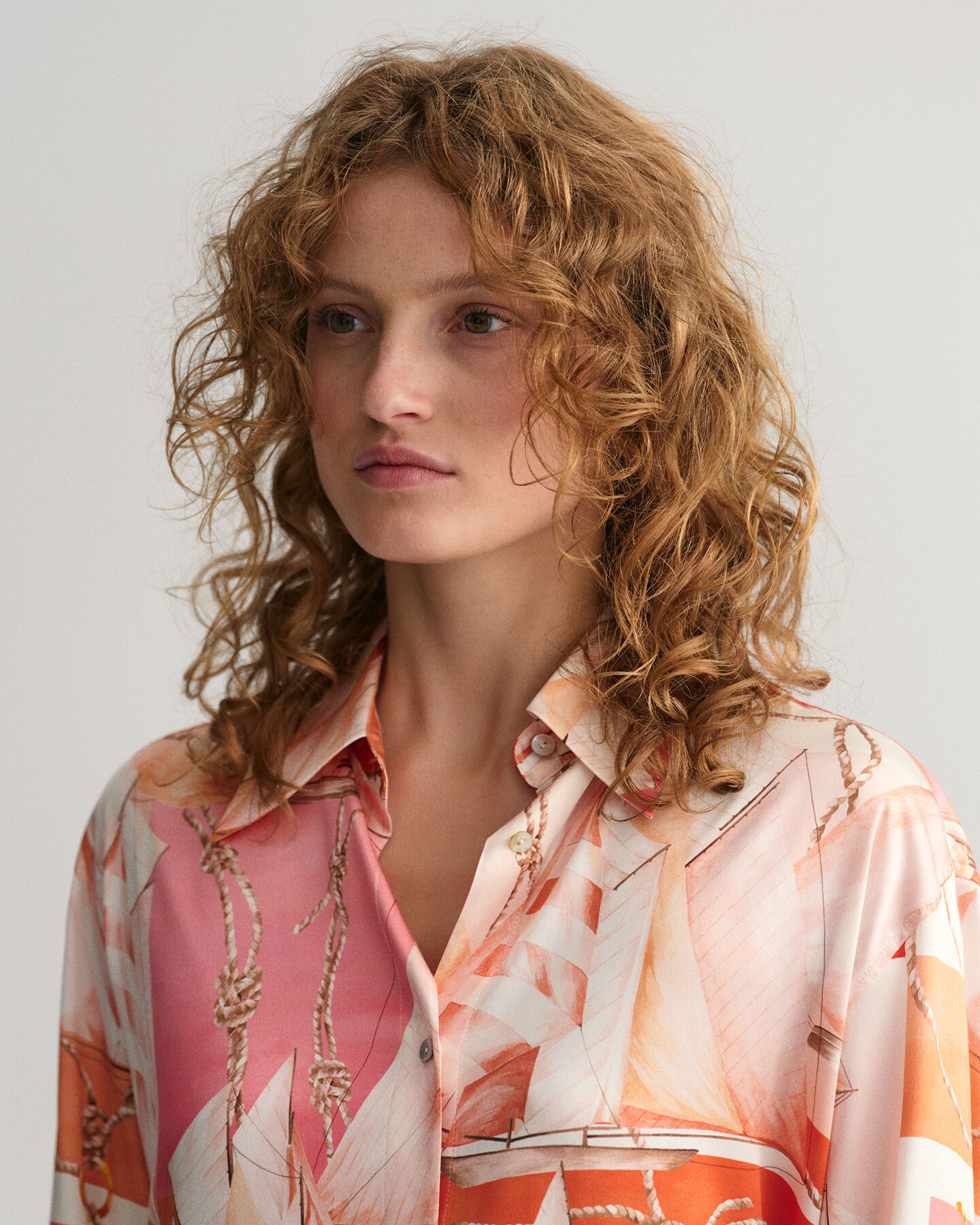 Relaxed fit ‑mitoitettu printtikuvioitu Sailing-silkkipaita