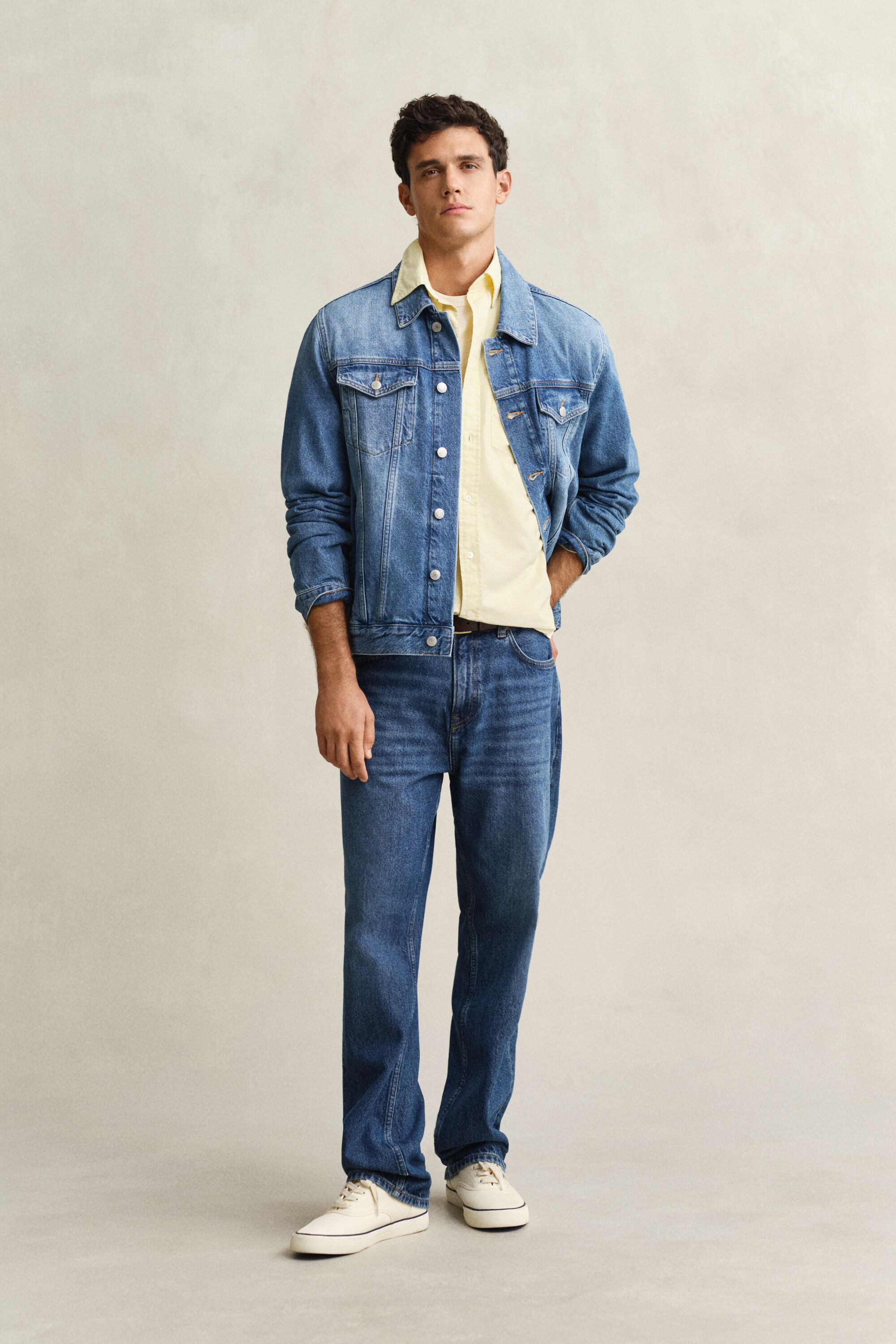 Regular fit ‑mitoitettu klassinen oxford-paita