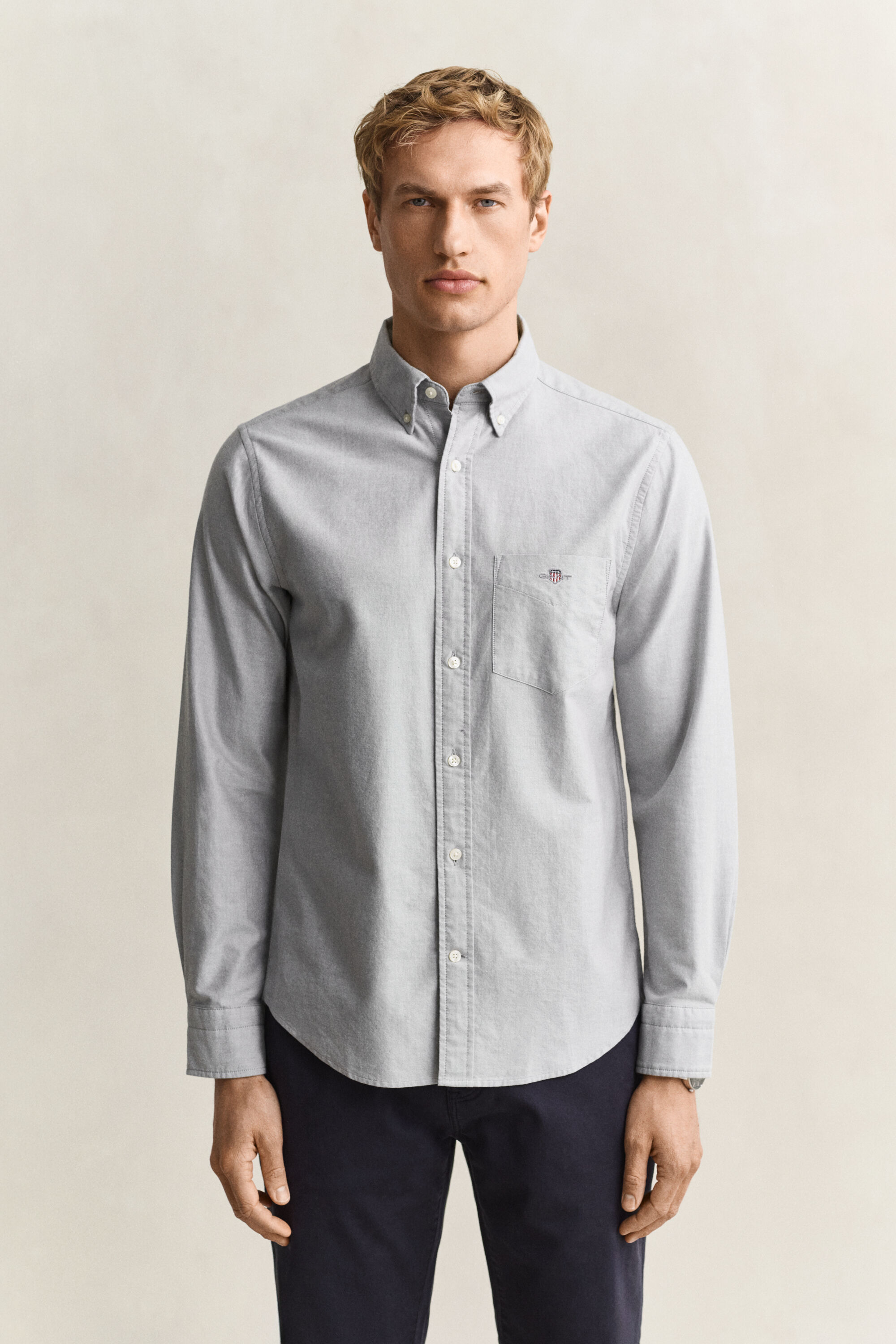 Regular fit ‑mitoitettu klassinen oxford-paita