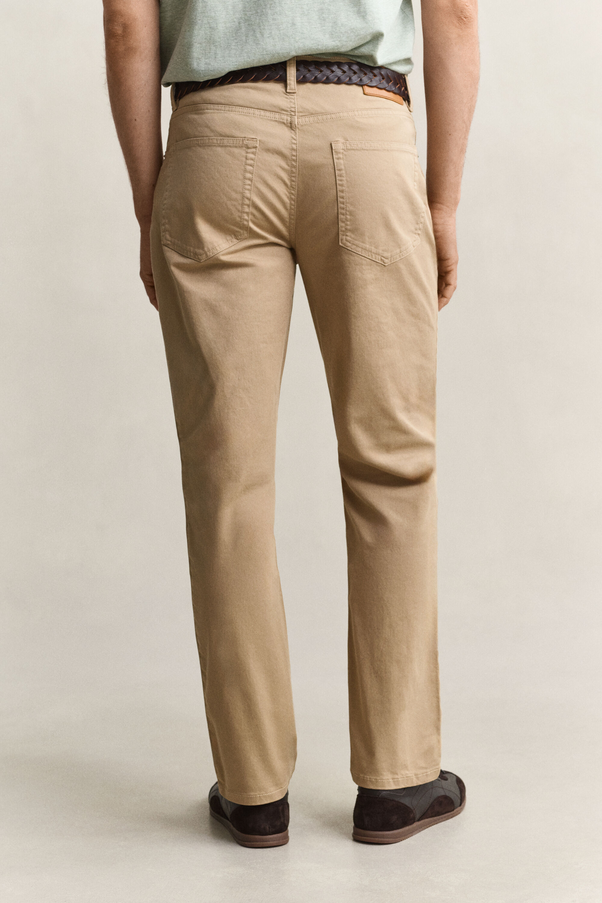 Regular fit ‑mitoitetut Desert-farkut