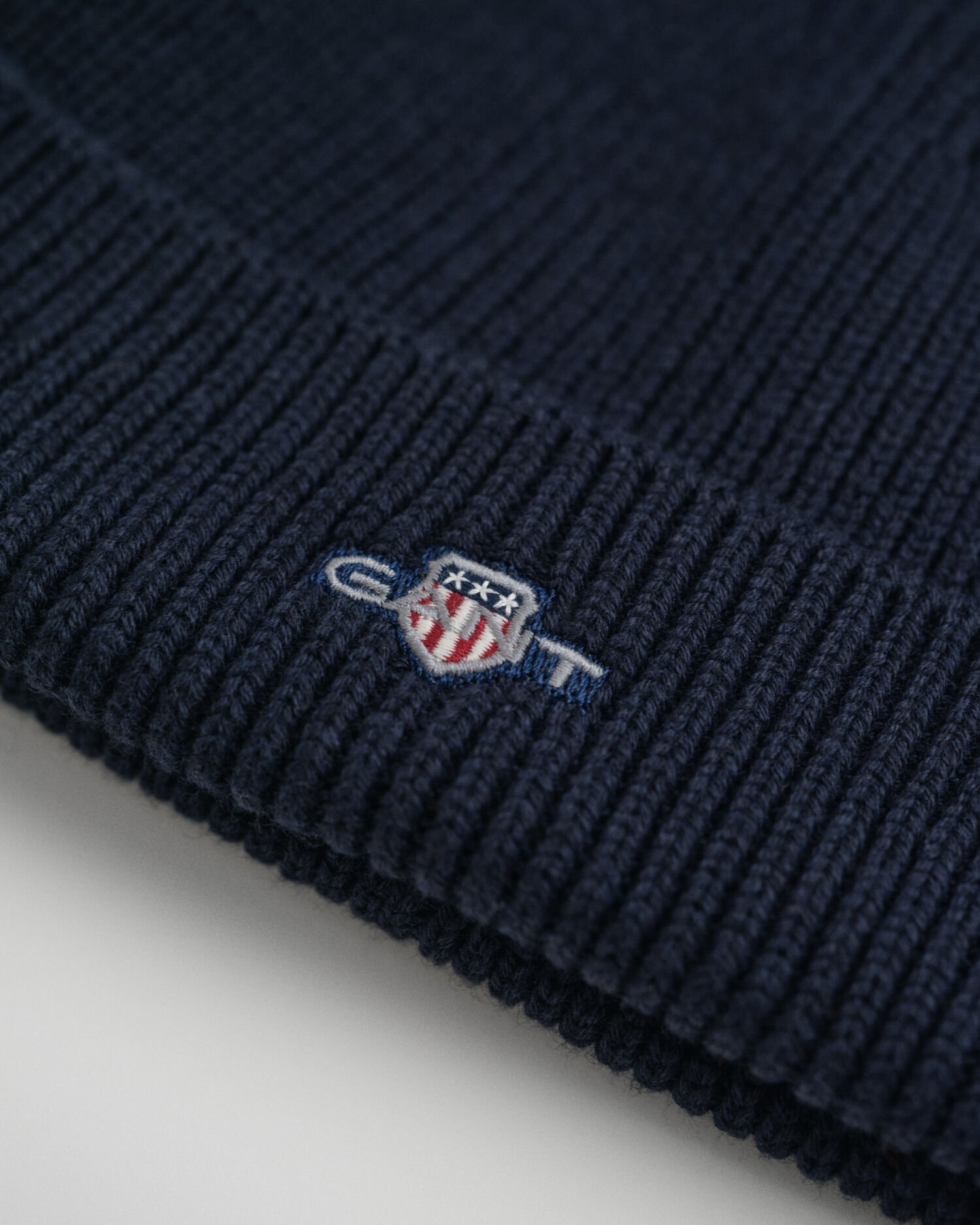 Teens-malliston puuvillainen Shield-pipo