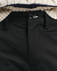 Slim fit ‑mitoitetut tvillichinot