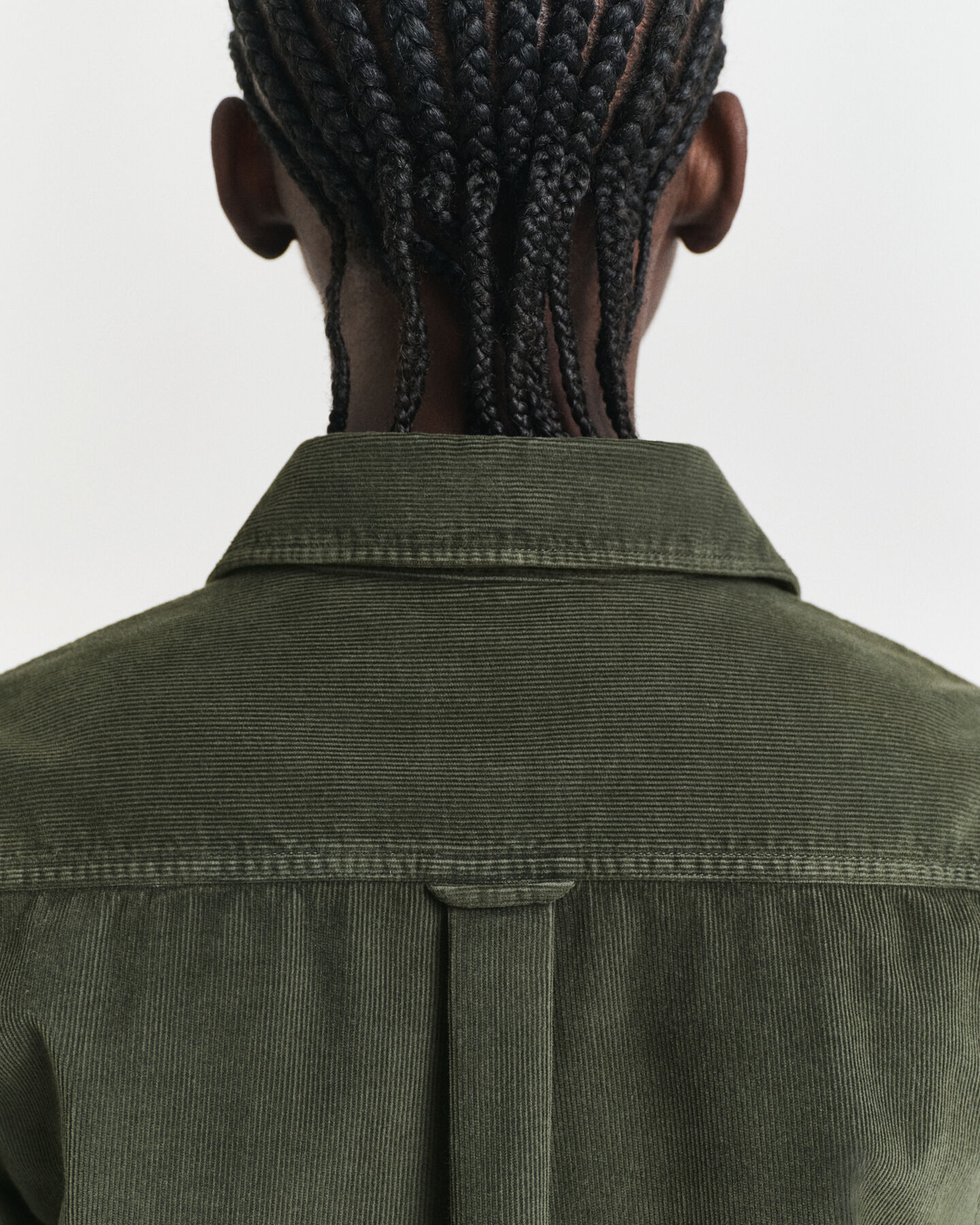 Regular fit ‑mitoitettu vakosamettipaita